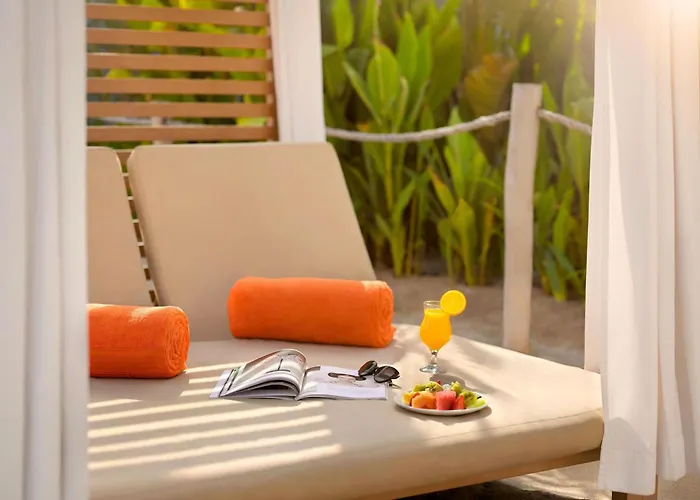 Adagio Premium The Palm Aparthotel Dubai
